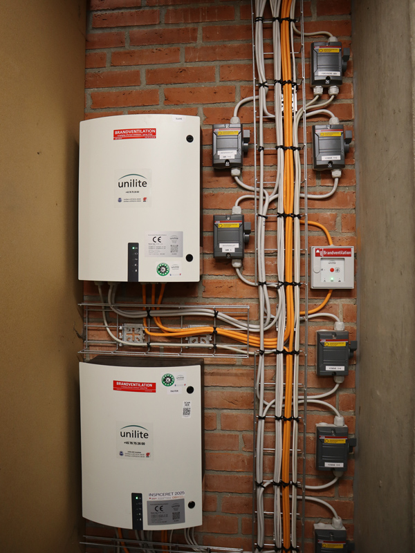 Elinstallation og belysning fra BR-EL A/S hos Davidsen i Grindsted – for bedre arbejdsmiljø og sikkerhed.